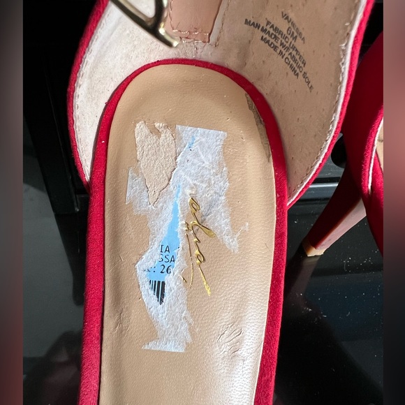 Thalia Sodi Vanessa Heart Charm Red Velvety Faux Suede Zip Back Heels Size 6 NIB - Picture 7 of 9